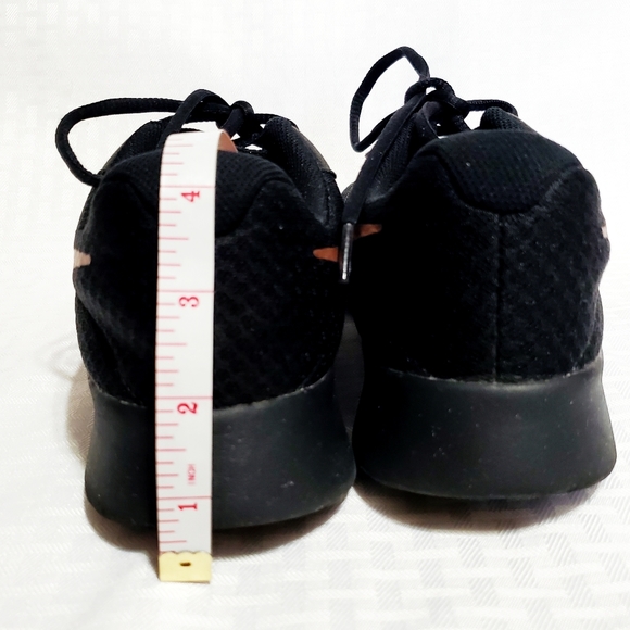 Nike Tanjun Women Running Sneakers Black/Rose/Bronze/Gold/Metallic Size 9.5 - Picture 11 of 13
